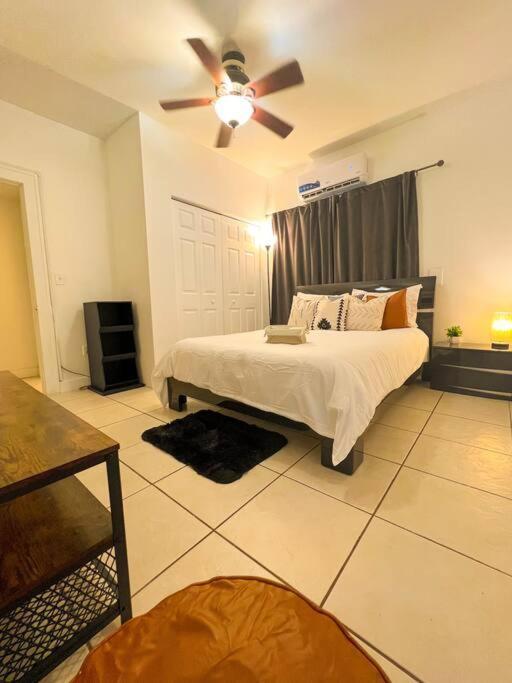 Cozy 1-Bedroom Rental In Miami Exterior foto